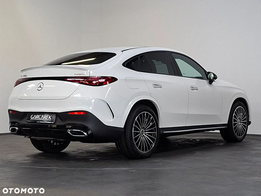 Mercedes-Benz GLC Coupe 200 d mHEV 4-Matic AMG Line - 10