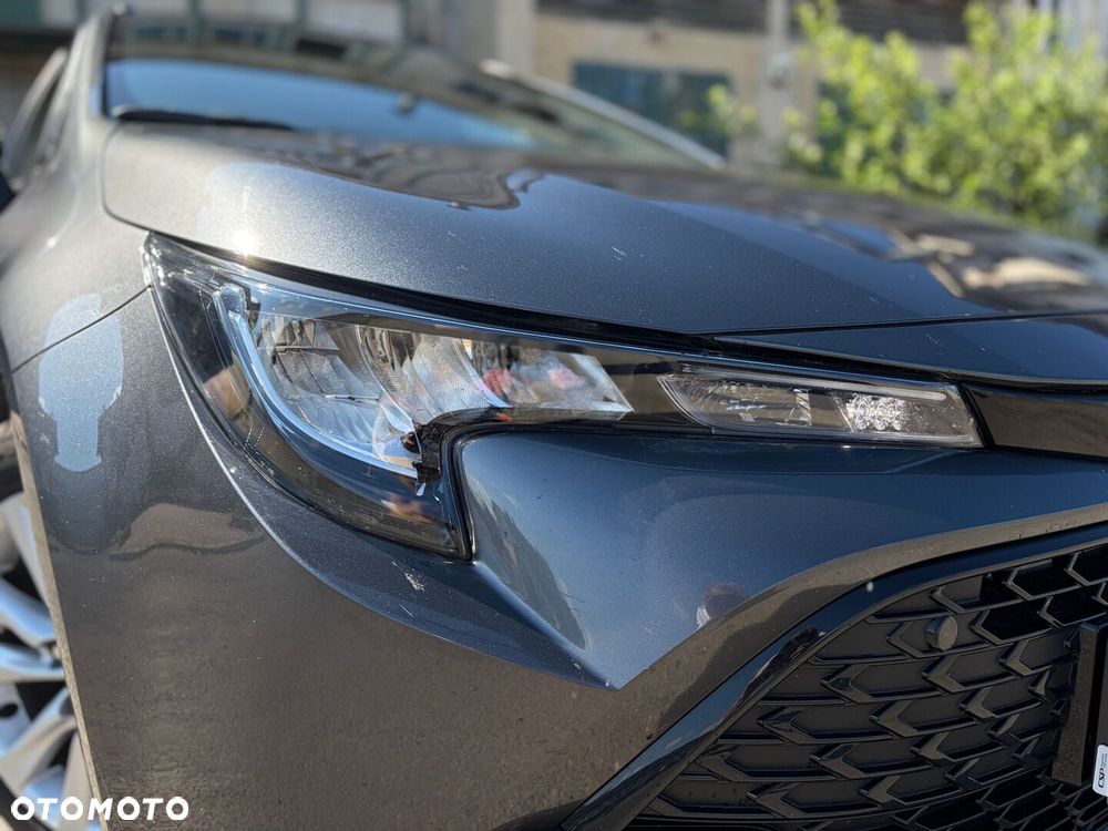 Toyota Corolla 1.8 Hybrid Comfort - 18