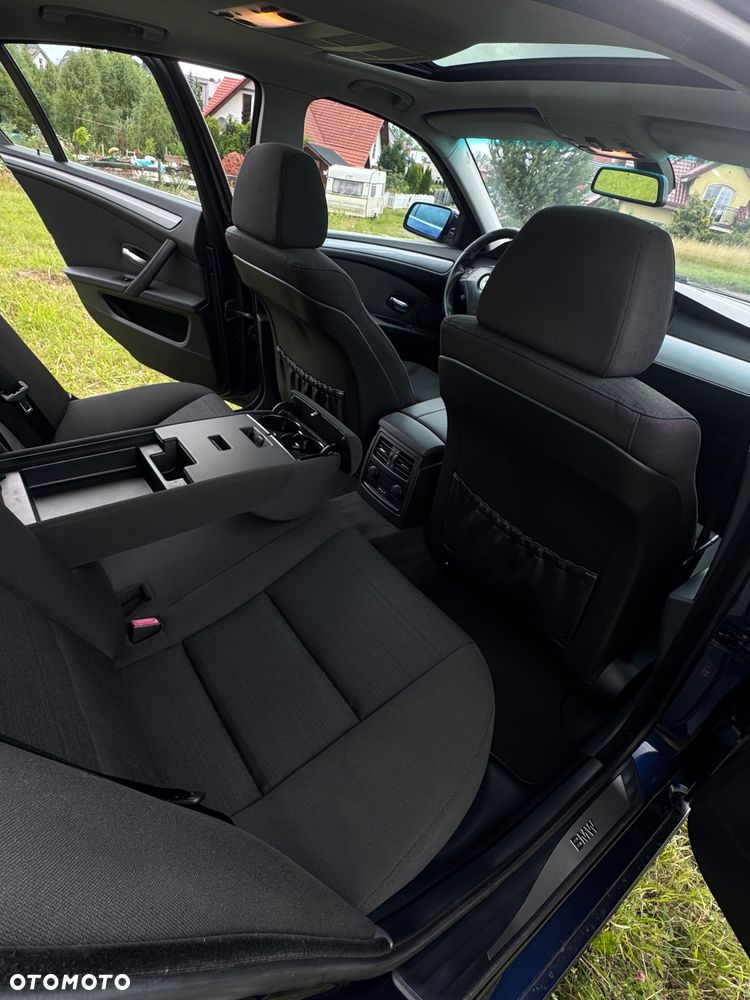 BMW Seria 5 525i - 15
