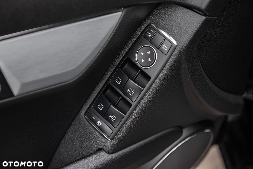 Mercedes-Benz Klasa C 200 CDI DPF Avantgarde - 16