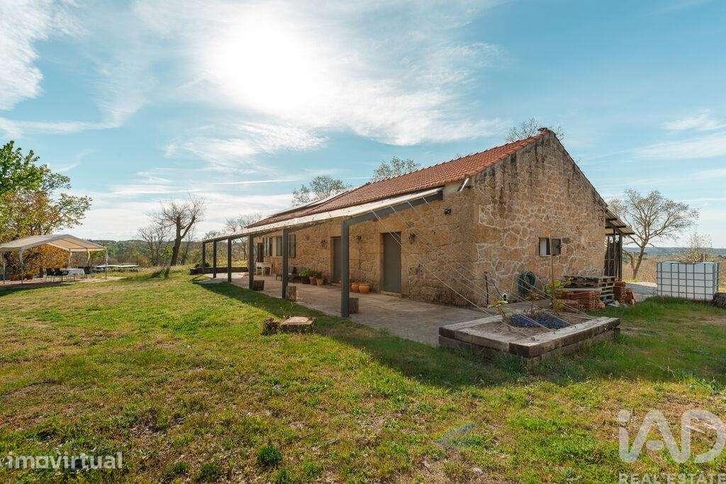 Quinta rural T2 em Sabugal e Aldeia de Santo António de 120 m2 - Grande imagem: 3/30