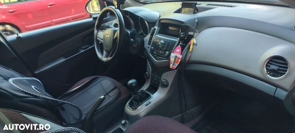 Chevrolet Cruze 2.0 BASE G1 - 9