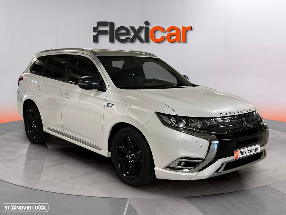 Mitsubishi Outlander - 1
