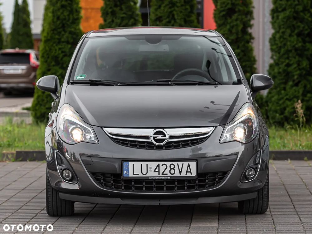 Opel Corsa 1.4 16V Innovation - 11