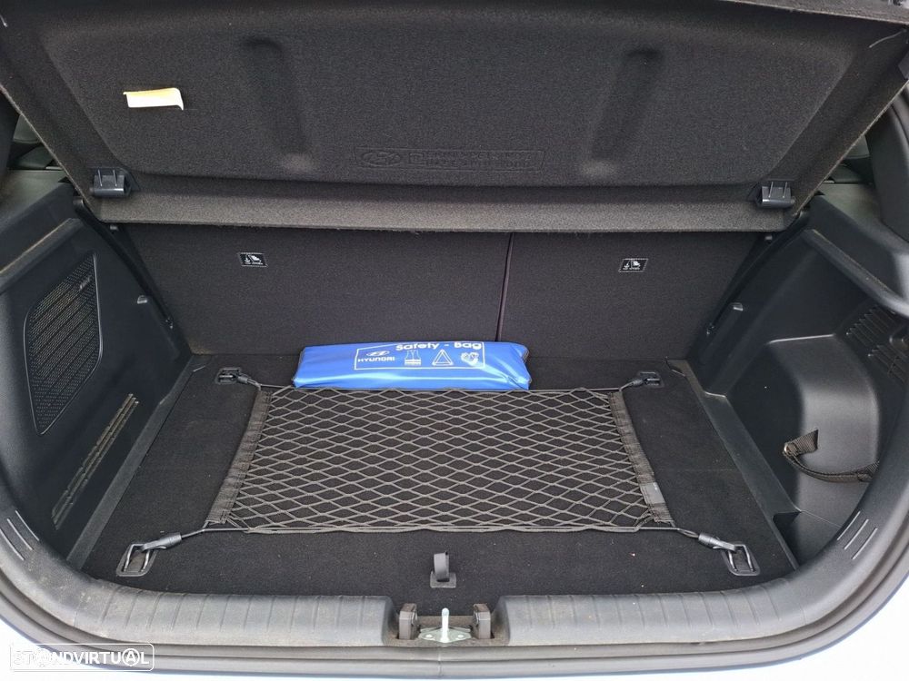 Hyundai i20 N 1.6 T-GDi Performance Pack+TT - 27