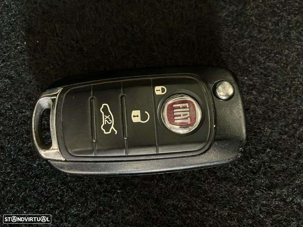 Fiat Tipo Station Wagon 1.6 M-Jet Lounge J17 - 18