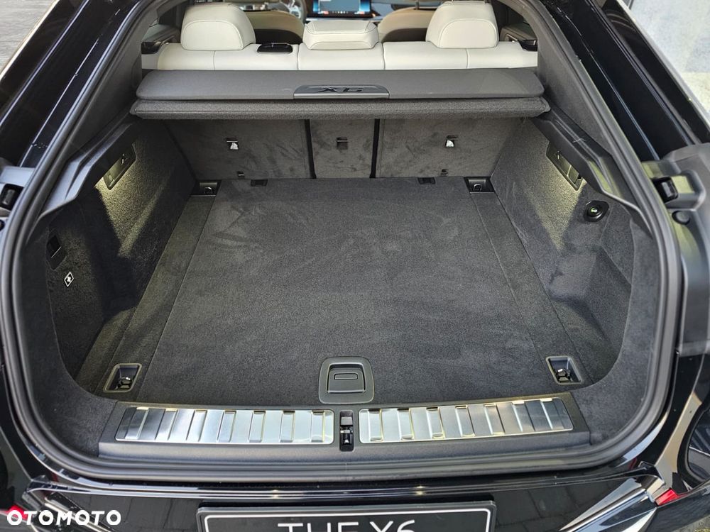 BMW X6 xDrive30d - 16