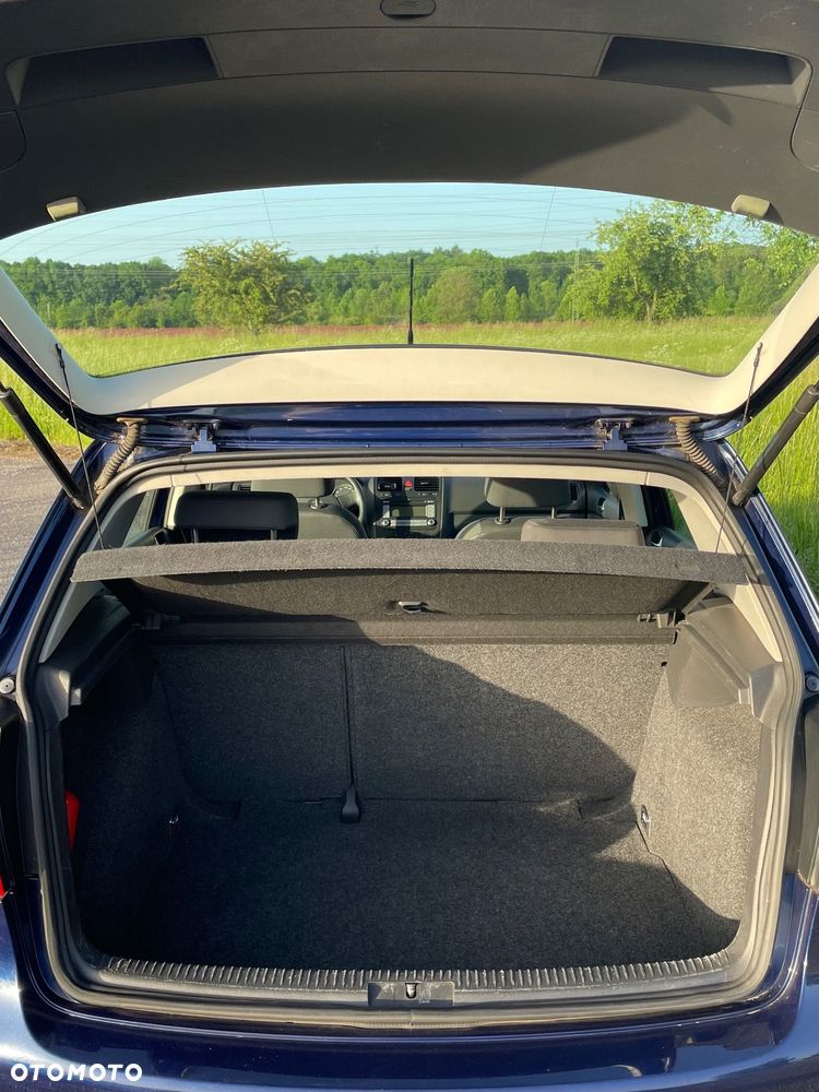 Volkswagen Golf - 11