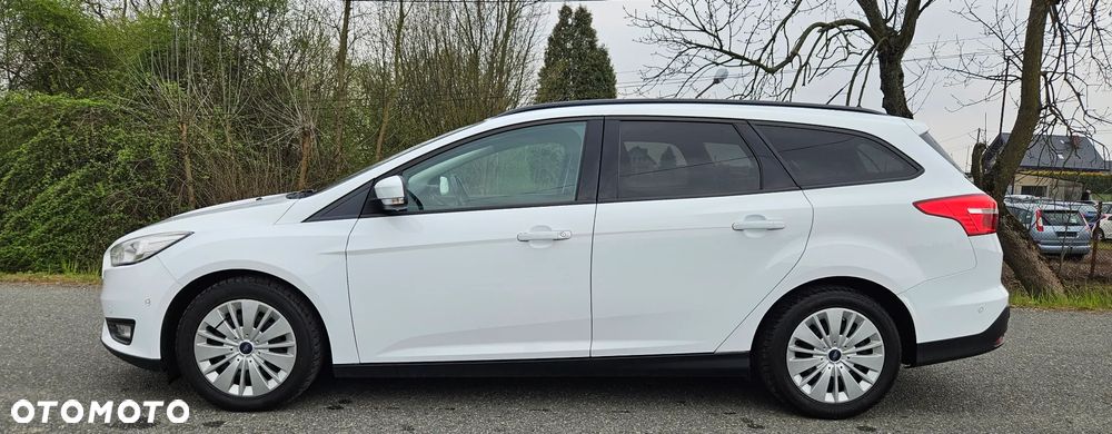 Ford Focus 1.6 TDCi DPF Start-Stopp-System SYNC Edition - 3