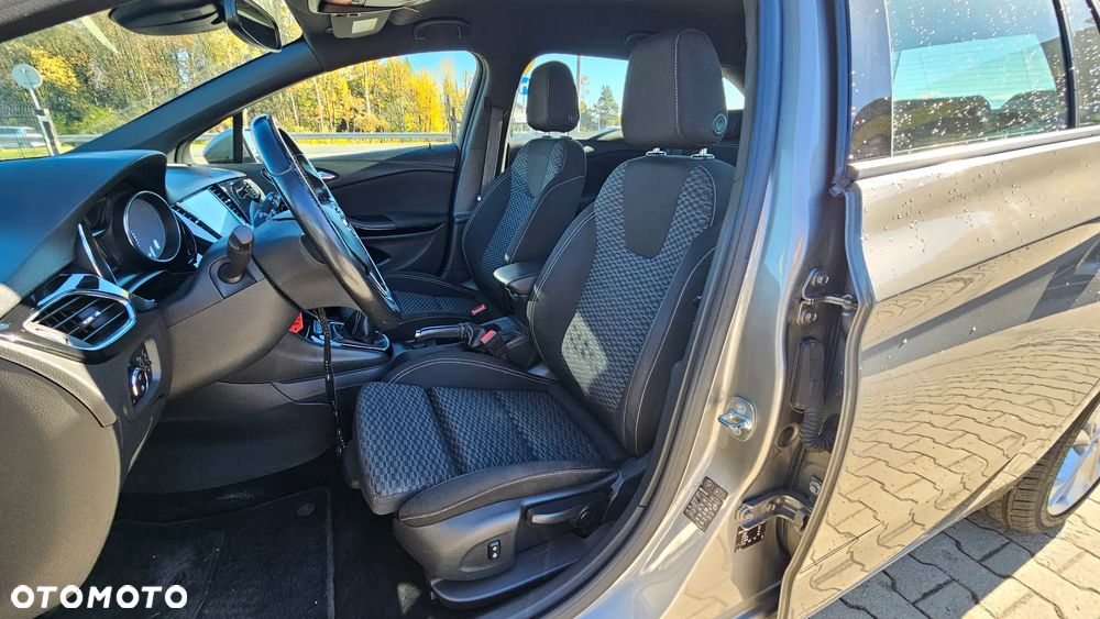 Opel Astra 1.4 T Dynamic - 8