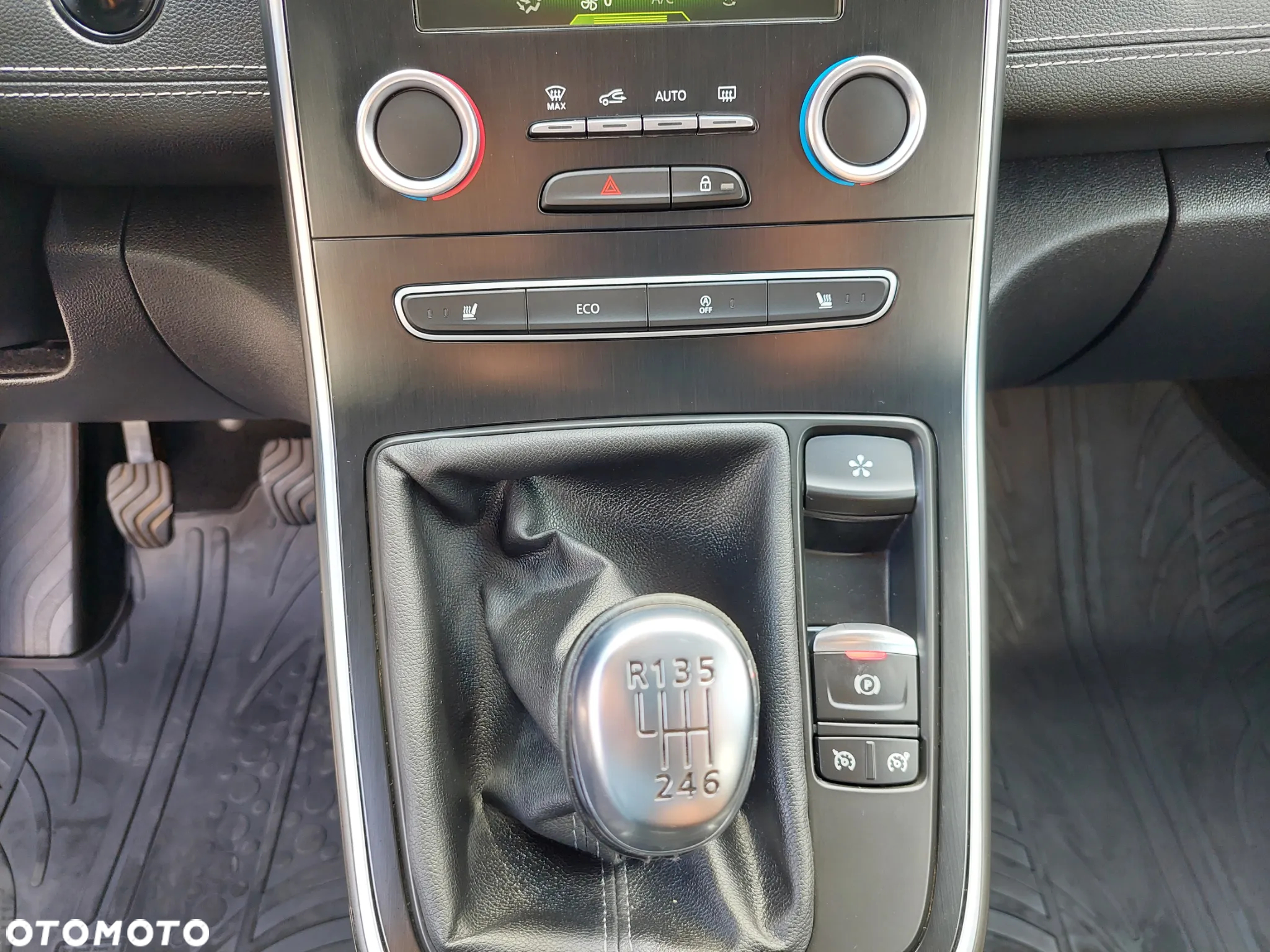 Renault Scenic ENERGY TCe 115 Dynamique - 26