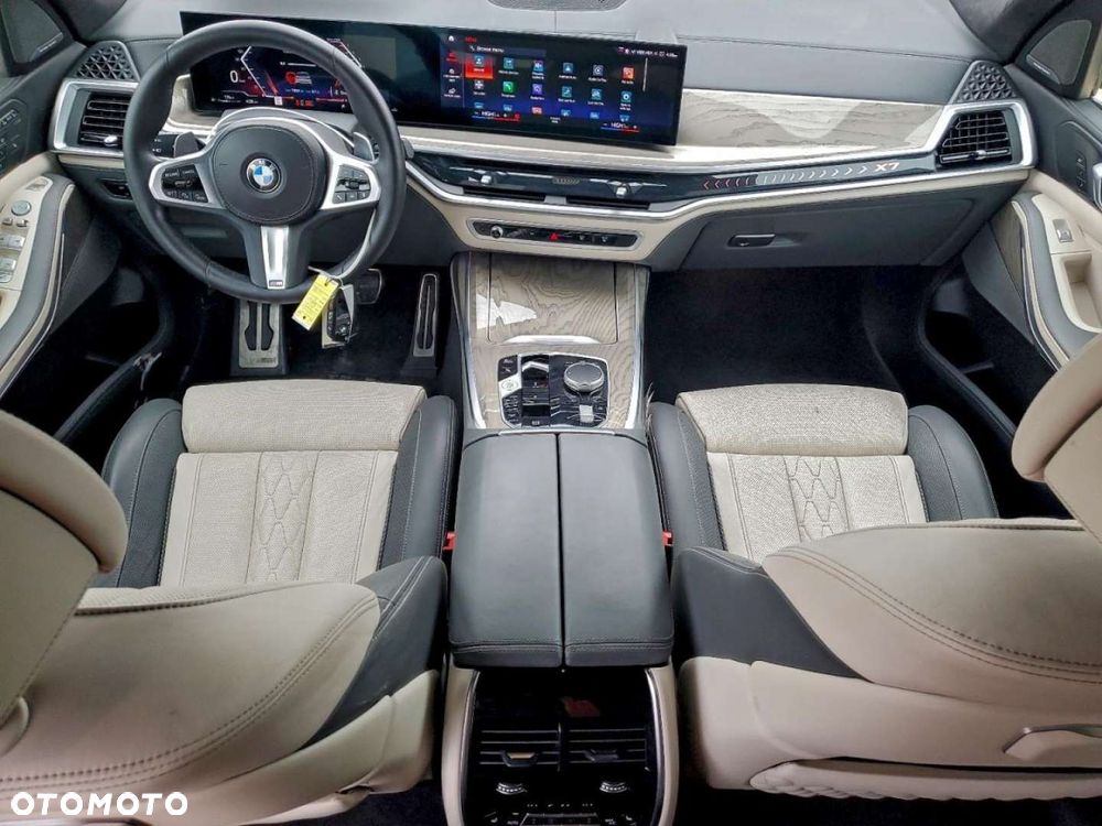BMW X7 - 6
