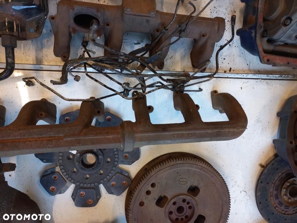 Części do silnika SAME,LAMBORGHINI,HURLIMAN 1000.6ATI 1000.6WTI.1000,6P 1000.3A 3,4,5,6 CYLINDRÓW 07511100,70720.4, 048.11100, 985P, 0471110.0,045.0065.6, 711100,065.1410.0, 75325.0, GŁOWICA,WTRYSK,BLOK,WAŁ,TŁOK,TULEJA,WOM,KOLEKTOR,CHŁODNICA,TURBO,OBUDOWA ROZRZĄDU,KOŁO,WAŁEK,POMPA,BALANSER,MISKA 53279706014, 532610150 KKK WISKOZA,ANTARES II,LASER,SILVER,EXPLORER,CORSARO,CENTAURO,TITAN,TAURUS,MERCURY,JAGUAR,TIGER,BUFFLO,DRAGO,RUBIN,IRON,LEOPARD,GALAXY,SOLAR.ASTER - 19