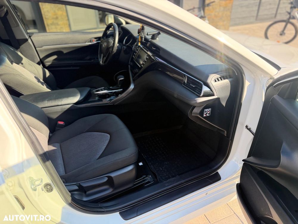 Toyota Camry 2.5 Dynamic - 7
