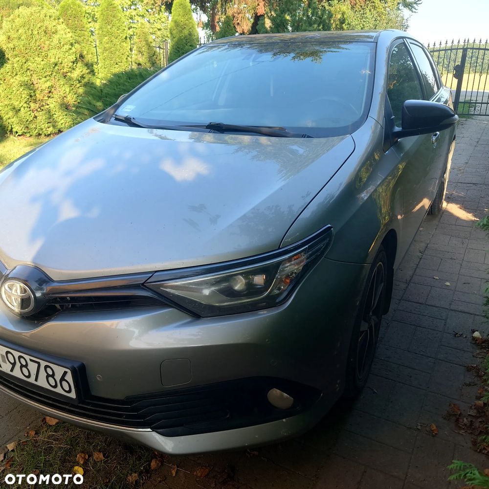 Toyota Auris 1.6 Selection - 22
