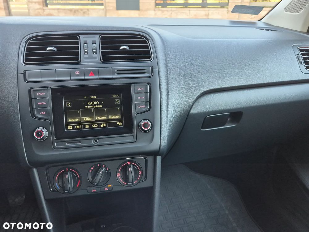 Volkswagen Polo 1.0 BMT Trendline - 17