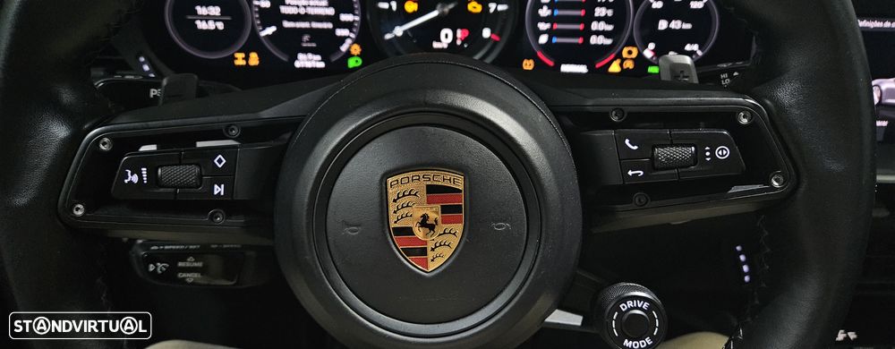 Porsche 911 Série F - 21