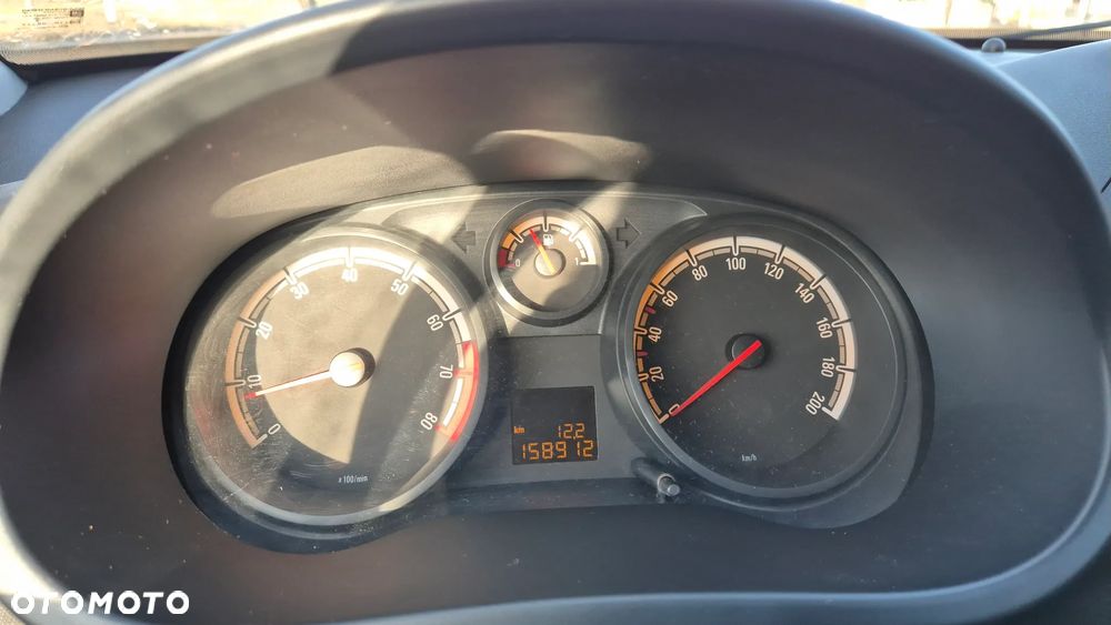 Opel Corsa - 13