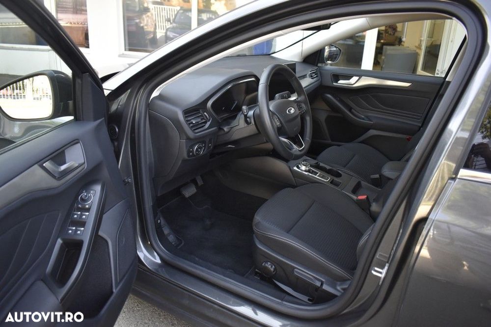 FORD Focus 2023 — imagine 34