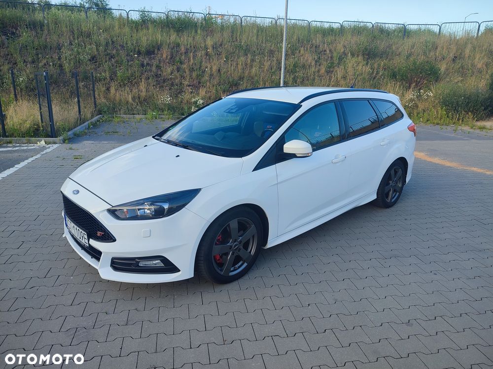 Ford Focus - 2