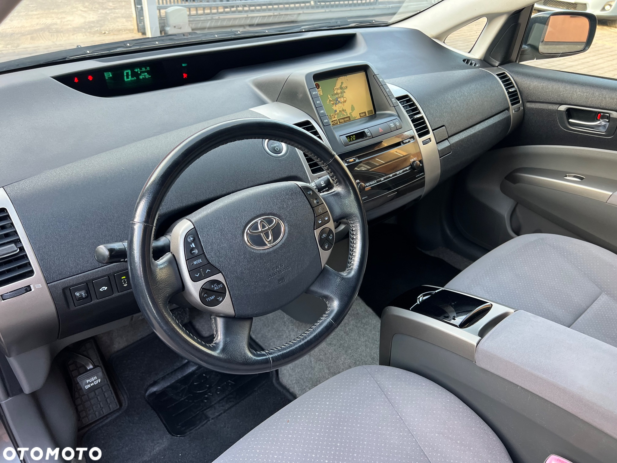 Toyota Prius 1.5 VVT-i Prestige - 21