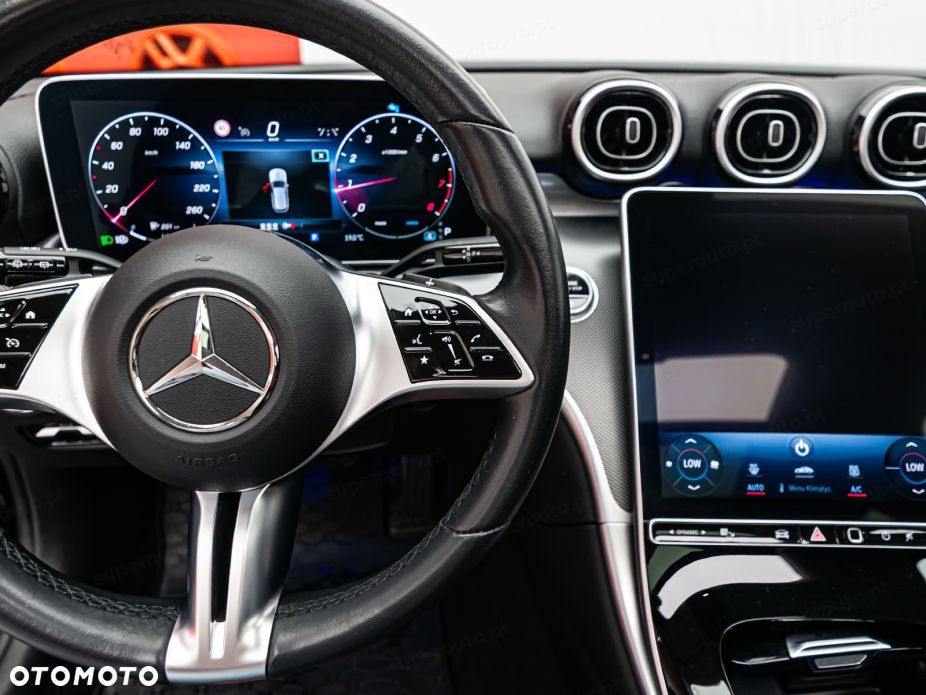 Mercedes-Benz Klasa C 180 mHEV Business Edition - 21