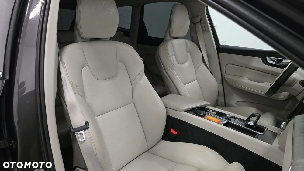 Volvo XC 60 B4 D AWD Inscription - 18