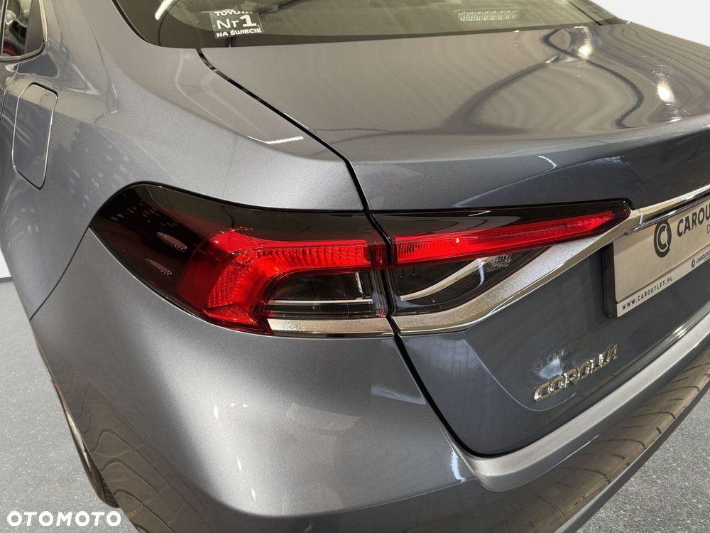 Toyota Corolla - 12