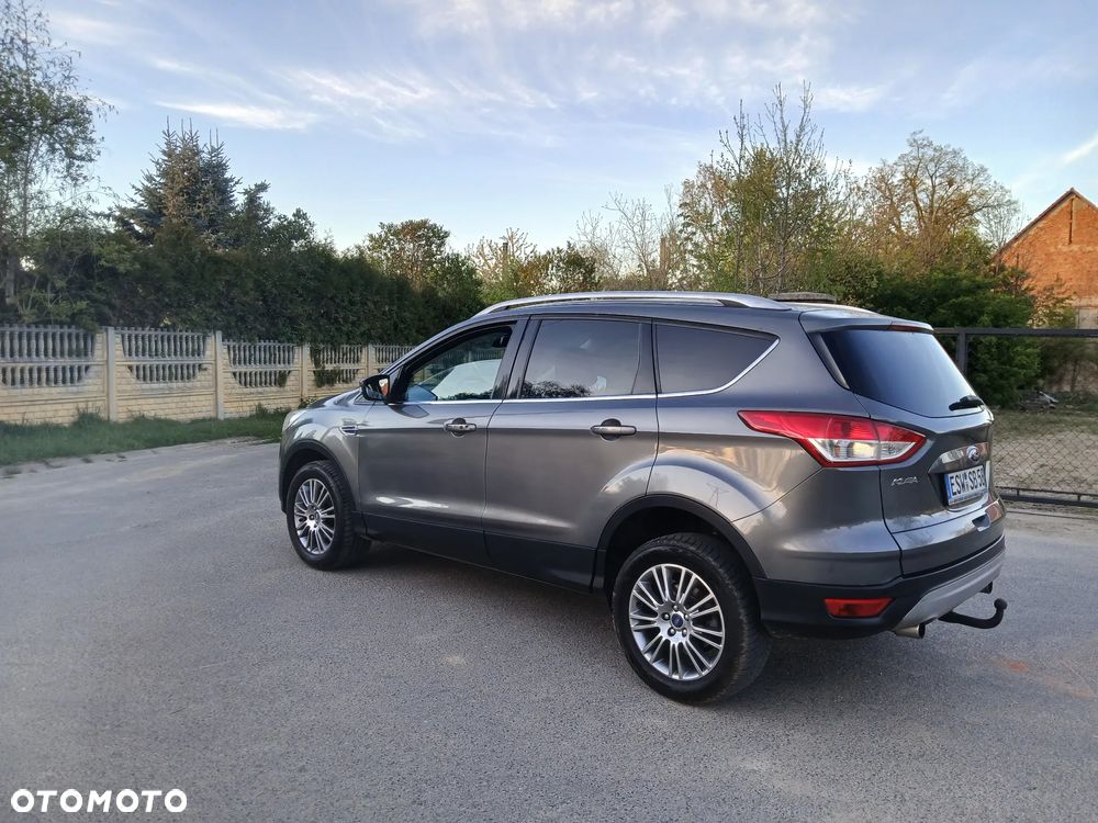 Ford Kuga 2.0 TDCi 4x4 Titanium - 4