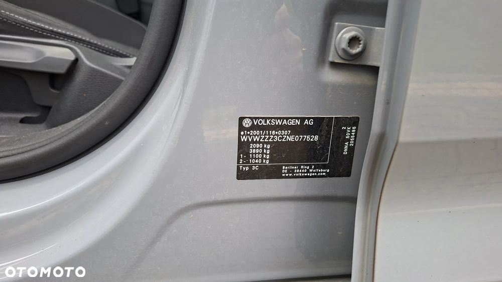 Volkswagen Passat - 21
