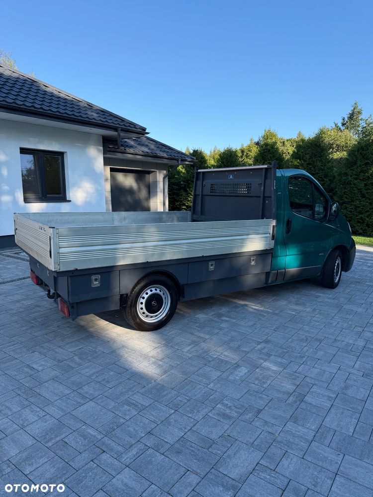 Opel Vivaro - 13