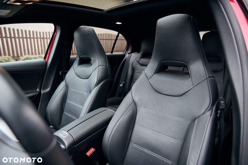 Mercedes-Benz Klasa A 250 AMG Line 7G-DCT - 18