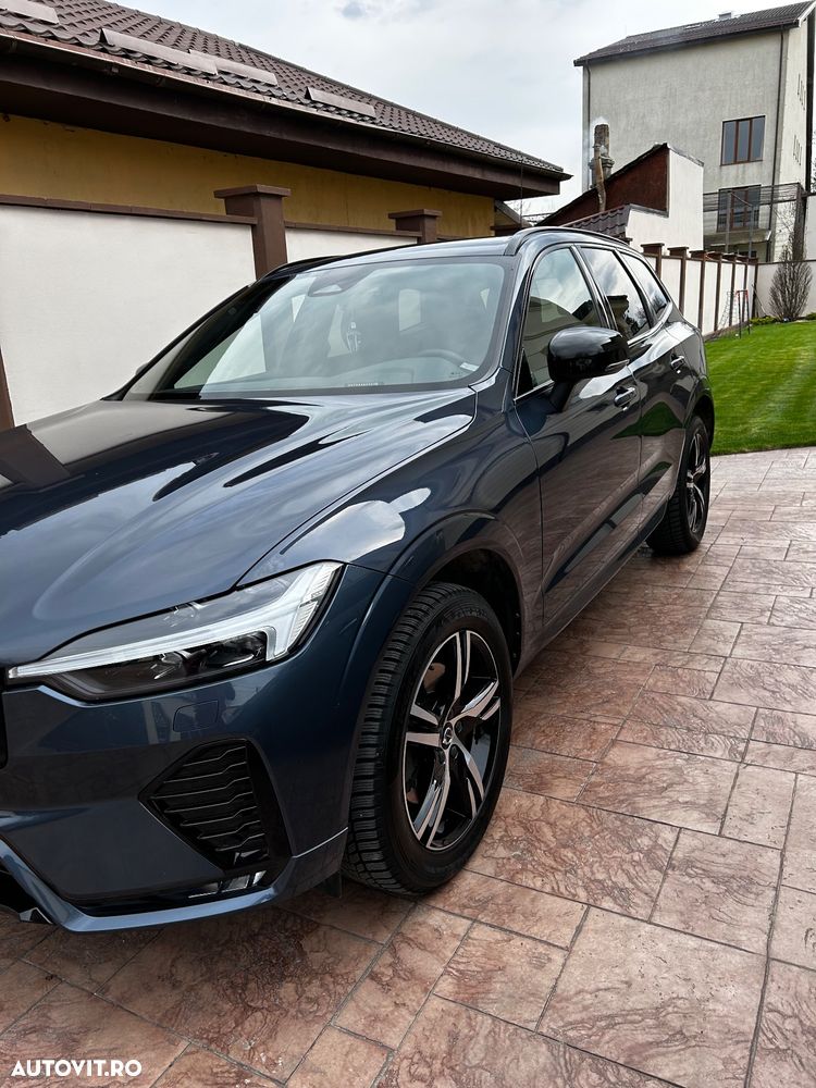 Volvo XC 60 B4 D AWD Ultimate Dark - 2