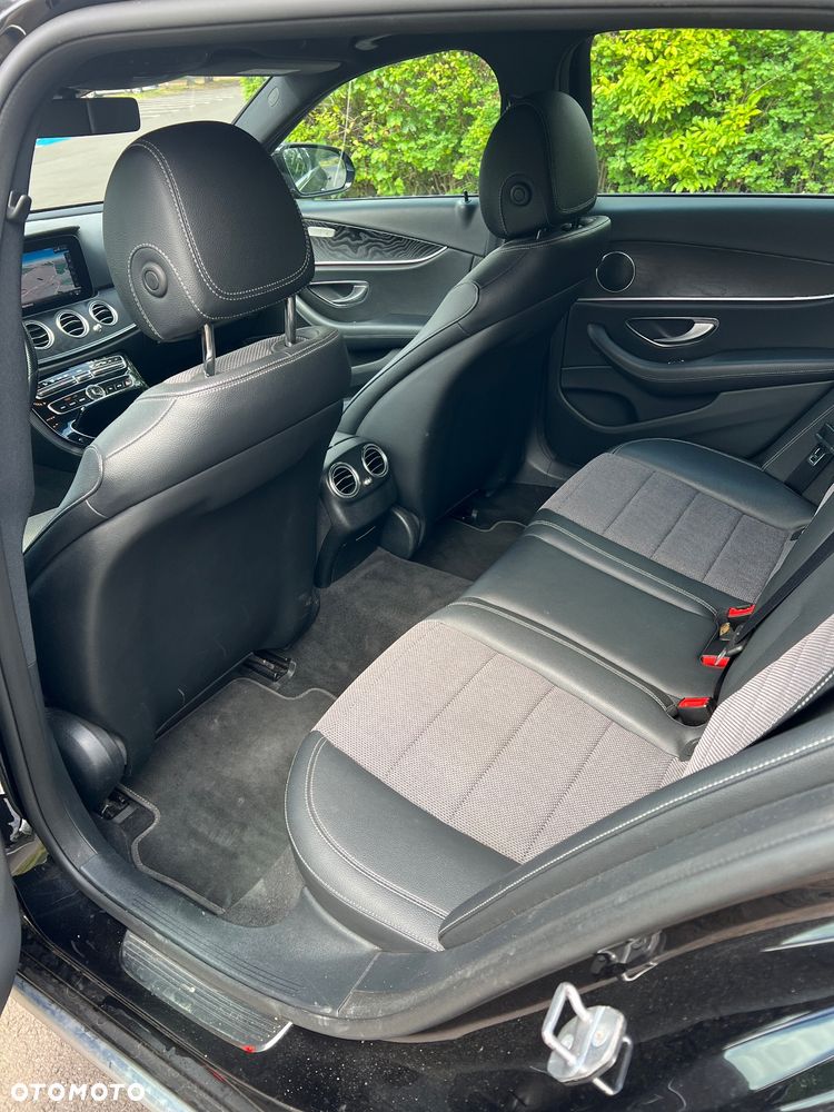 Mercedes-Benz Klasa E 220 d 9G-TRONIC - 9