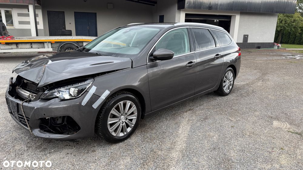 Peugeot 308 BlueHDi 130 EAT8 Stop & Start Allure Pack - 15