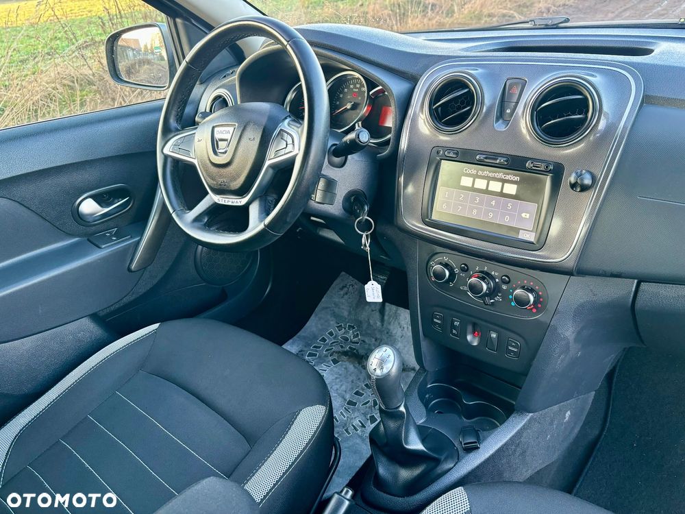 Dacia Sandero Stepway Blue dCi 95 Essential - 4