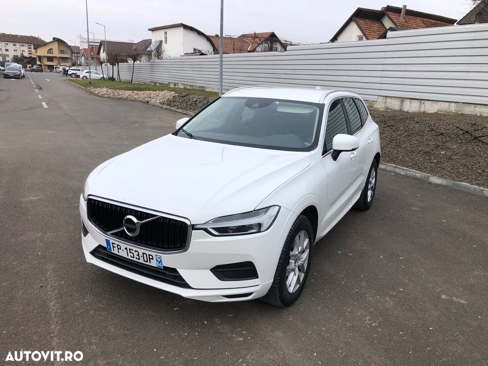 Volvo XC 60 B4 D AWD Geartronic Momentum Pro - 2