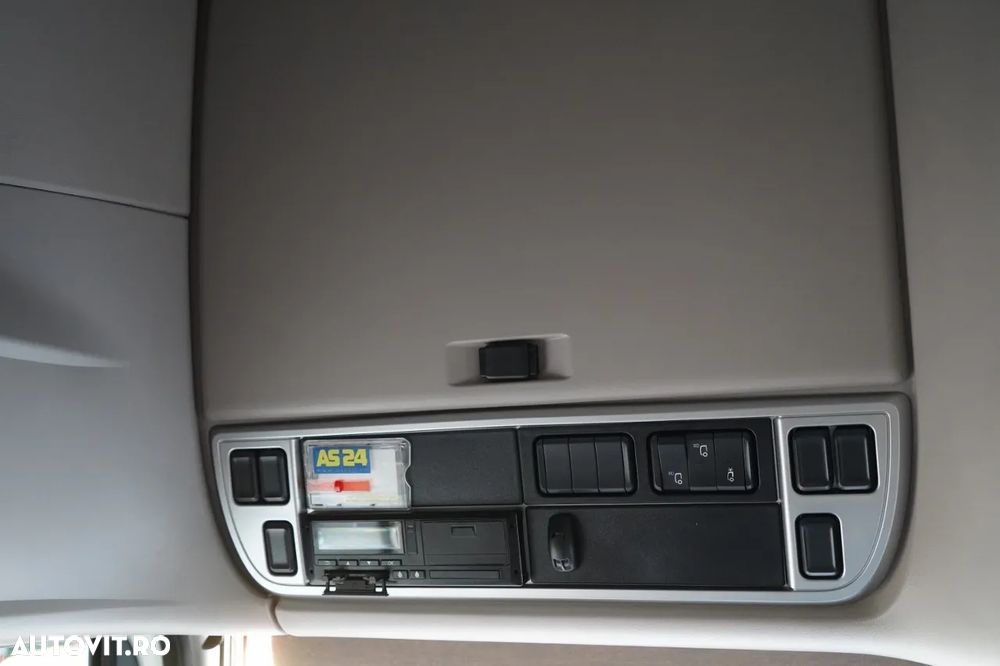 DAF XF 530 / RETARDER / I-PARK COOL / CABINĂ SUPER SPACE / COMPLET AIRMATIC / 100% ANVELOPE / JANTE DIN ALIAJ - 33