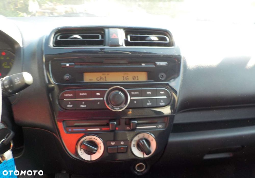 Mitsubishi Space Star - 23