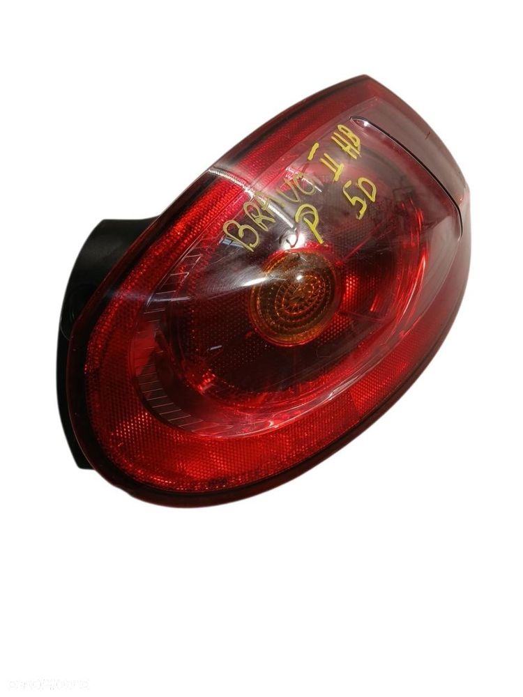 LAMPA PRAWA TYLNA TYŁ FIAT BRAVO II HB - 2