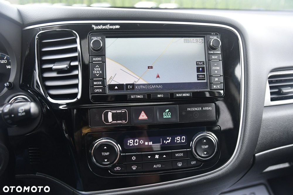 Mitsubishi Outlander - 29