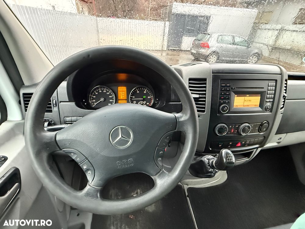 Mercedes-Benz Sprinter - 5