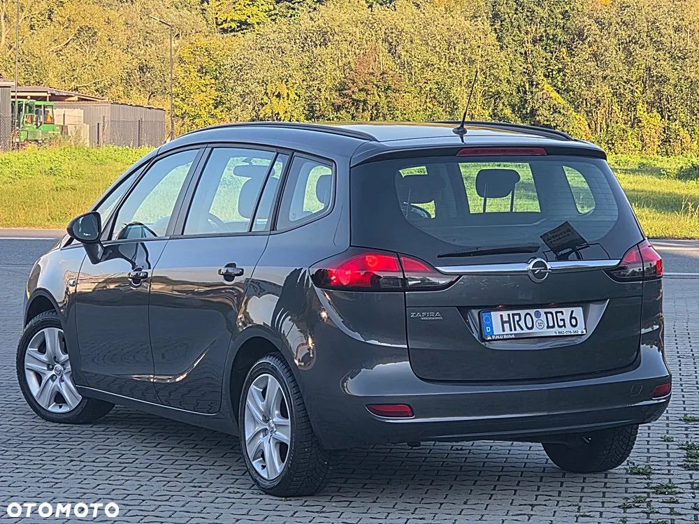 Opel Zafira - 13