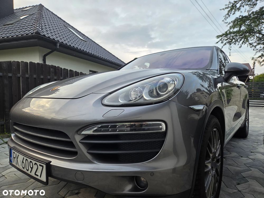 Porsche Cayenne - 2