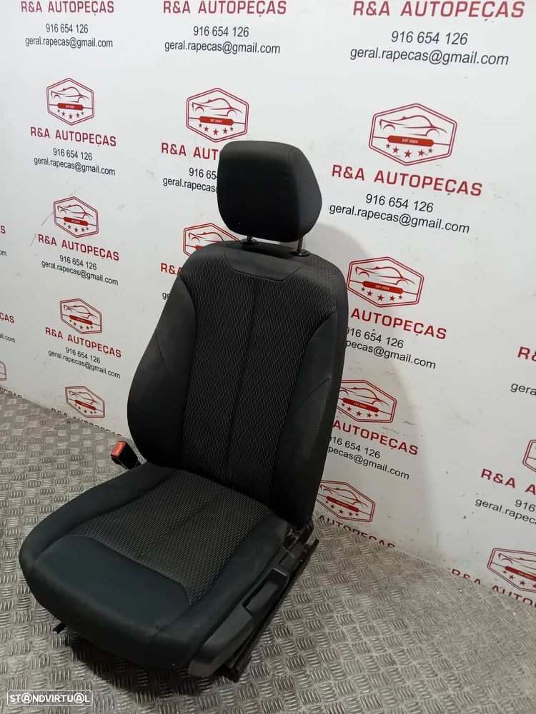 Conjunto Bancos Frente Frontais Trás Traseiros BMW Série 1 F20 Tecido Original - 11