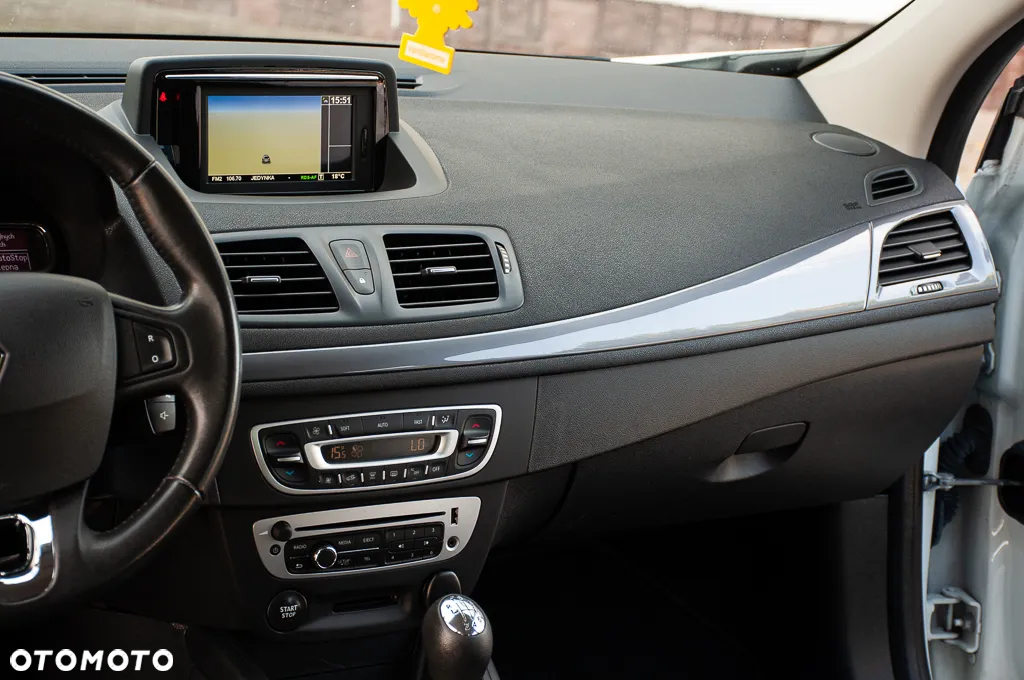 Renault Megane ENERGY TCe 115 Start & Stop Bose Edition - 31