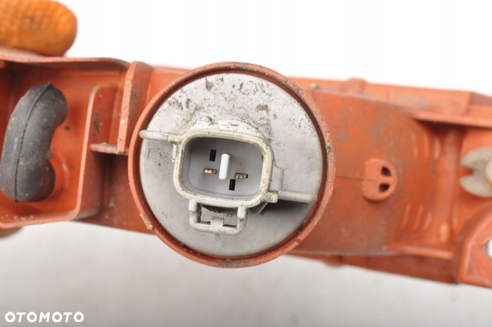 LEXUS LS II KIERUNKOWSKAZ LEWY - 6