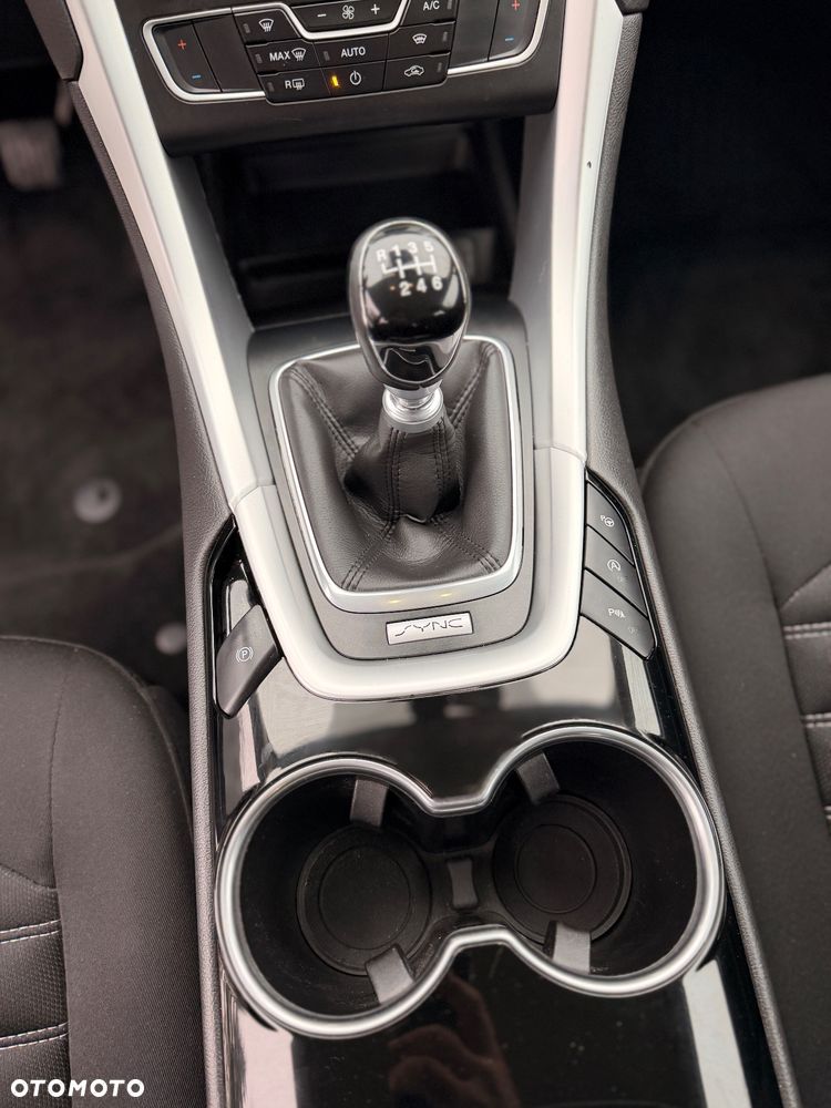 Ford Mondeo 2.0 TDCi Titanium - 19