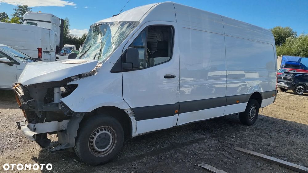 Mercedes-Benz Sprinter - 7
