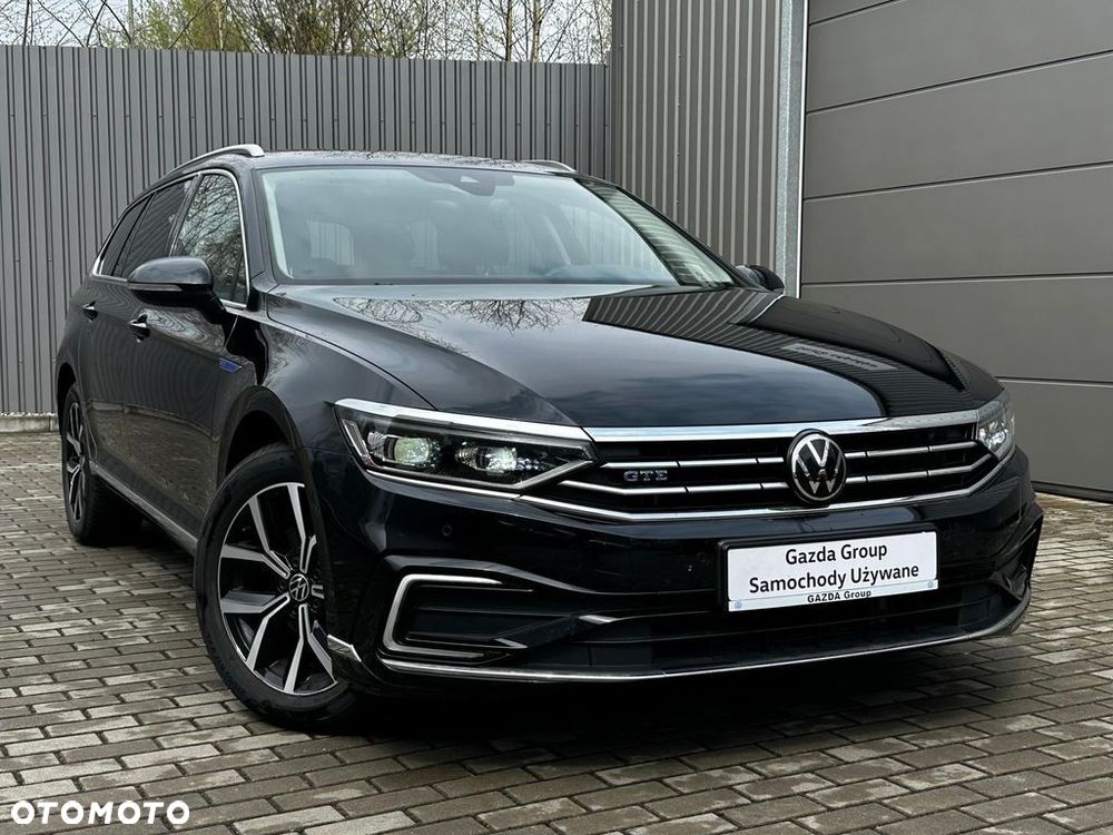 Volkswagen Passat - 2